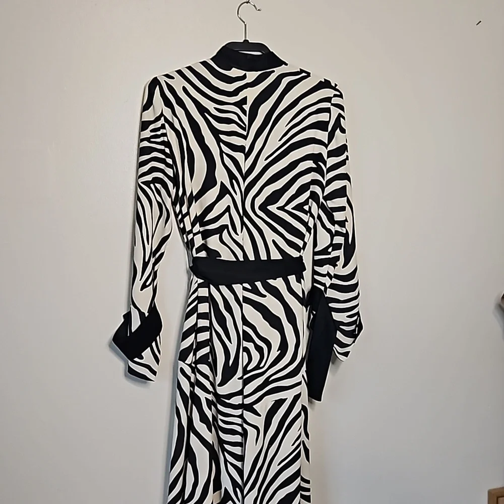 Layeur Zebra Print Maxi Dress Size 4 US FR 36 - Picture 10 of 13